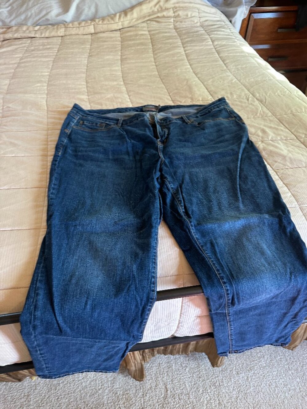 Torrid Bombshell Straight Jeans Womens Size 22R Dark Wash Stretch Denim